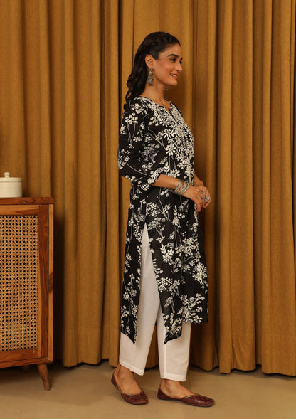 Mul Cotton Kurti Chikan Work