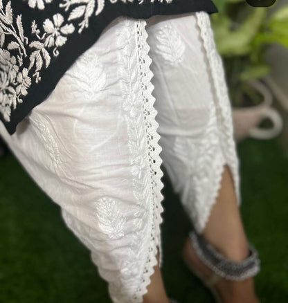 Dhotti Chikankari